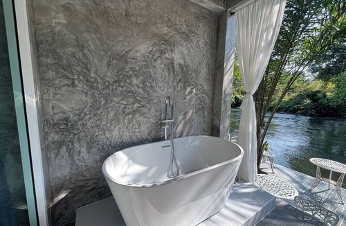 Song Phi Nong Resort | Baan LungYod Resort