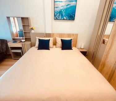 Talat Yai Apartment | Baannira บ้านนิรา