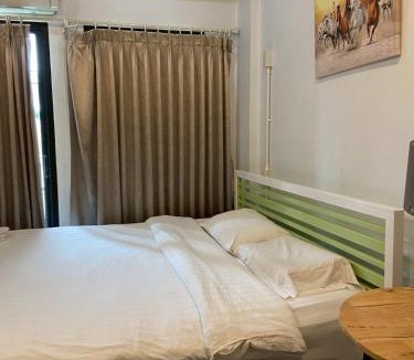 Nimman Hostel | Bake Room Hostel