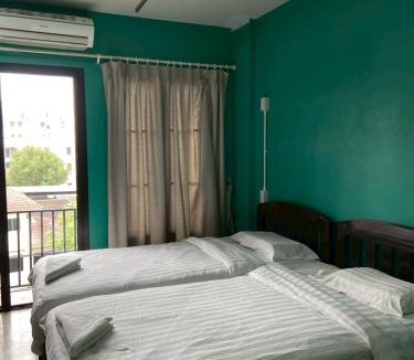 Nimman Hostel | Bake Room Hostel