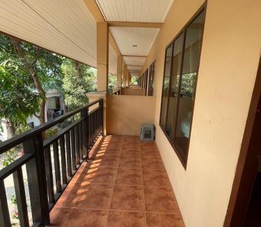 Haad Rin House | Bank Guesthouse