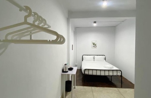 San Chao Pho Suea Apartment | BAO Giant Swing - เบา ศาลเจ้าพ่อเสือ