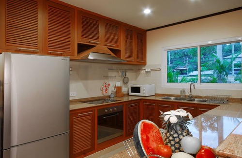 Bang Po Villa | Beachfront Resort: Villa 4-bdr, very spacious, only 20m to the Beach