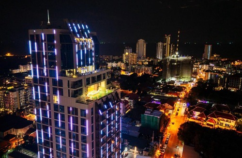 Pratumnak Hill Hotel | Beverly Mountain Bay, Trademark Collection by Wyndham