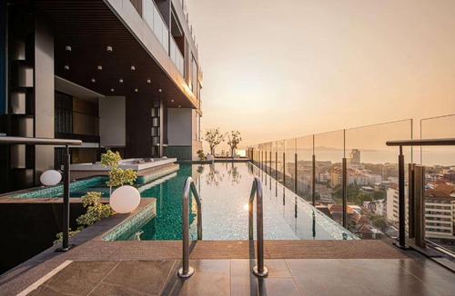 Pratumnak Hill Hotel | Beverly Mountain Bay, Trademark Collection by Wyndham