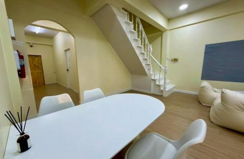 Nai Mueang Apartment | Caesar's Corner 2 Bedroom House