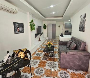 Jomtien Hotel | Candy Beach Seaview Jomtien