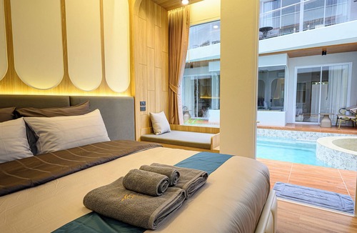 Koh Lan Hotel | Caviar Kohlarn
