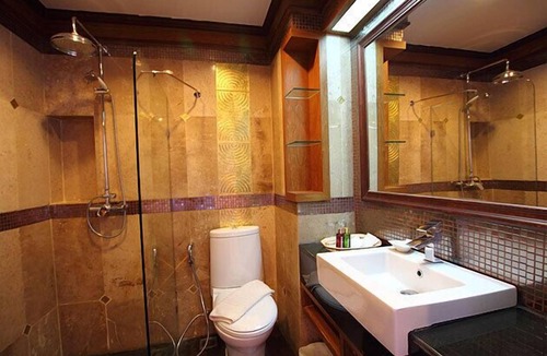 Pattaya Bay Hotel | Chada Thai House