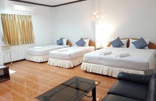 Nakhon Nayok Hotel | Chakdaw Mountain View Resort