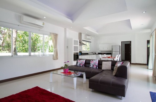 Chalong Villa | Chalong 4BR Private Pool Villa | Near Big Buddha | Sleeps 10