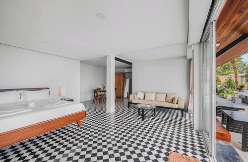 Maret House | Charming Private Guest Room in Maret Thailand