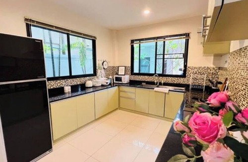 Chalong Villa | Cheerful and Spacious 3 bedrooms Pool Villa