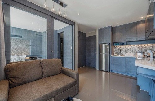 Kamala Apartment | Chic Kamala Escape w/Infinity Pool View C158