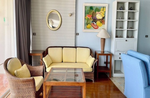 Khao Takiab Hotel | Chom View Hotel