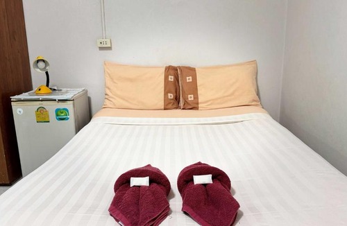 Sri Phum House | Collection O Banwiang Guesthouse