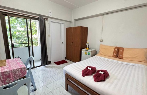 Sri Phum House | Collection O Banwiang Guesthouse
