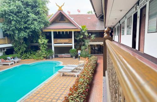 Old City Hotel | Collection O Lai Thai Guesthouse