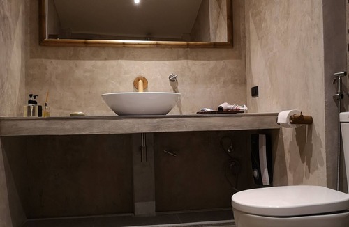 Nang Lae Bed & Breakfast | Comfortable garden room near Black House Museum