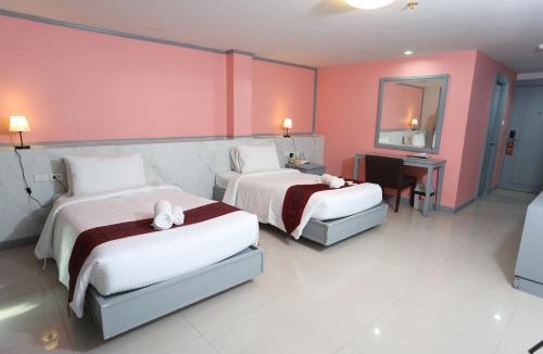 Srisa Chorakhe Noi Hotel | Convenient Grand Plus Hotel Suvarnabhumi