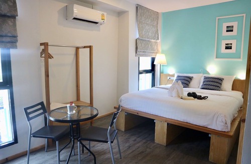 Talat Yai Bed & Breakfast | CoZy and Modern Room type in Phuket Town