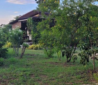Suan Phueng House | Cozy Cottage Farm stay Suanphueng