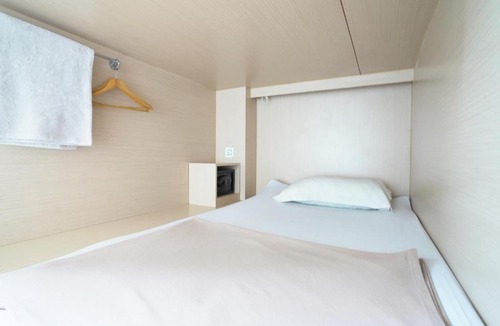 Thanon Phaya Thai Hostel | Cubic Bed Pratunam