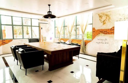 Bang Na Hotel | Dancenter Sukhumvit 107 Bangkok Hotel
