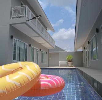 Thep Kasattri Villa | De palm poolvilla