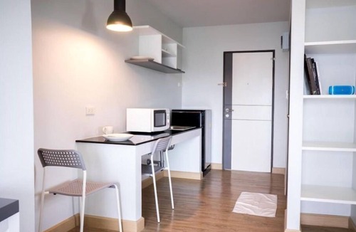 Chang Phueak Apartment | Deluxe Apartment for rent in Chiangmai (DVR-17)