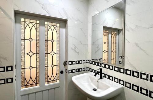 Thanon Phaya Thai Apartment | DiscoveryHome2 at Pratunammarket