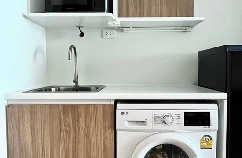 Bang Chak Apartment | Elio Sukhumvit 64 Chic Space