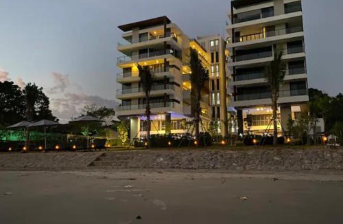 Mae Pim Apartment | Escape BestFamily Condo 1st Beach line