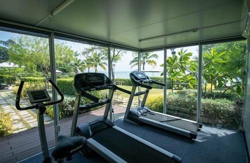 Mae Pim Apartment | Escape Condominiums Beachfront Suites - Mae Phim