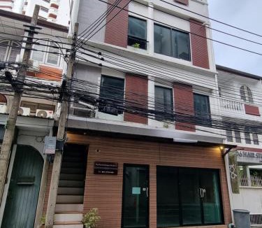 Sukhumvit House | Flourish Apartments Sukhumvit 39