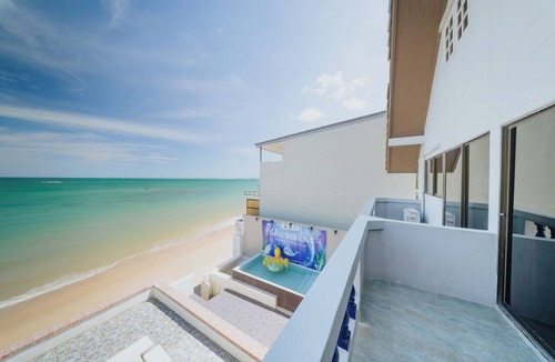 Ban Chang Villa | GAO Bee One Beachfront Pool Villa