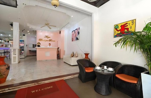 Patong Hotel | Gorgeous Boutique Room