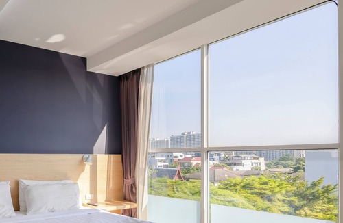 Phra Khanong Hotel | GP House Express Sukhumvit 81
