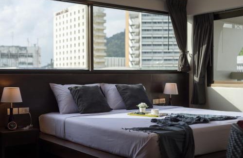 Talat Yai House | Green Leaf Hostel