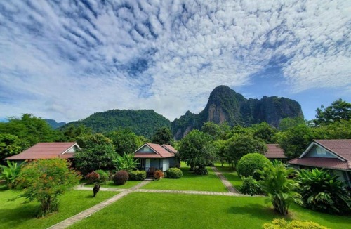 Vang Vieng Resort | H&V Bungalow Vang Vieng