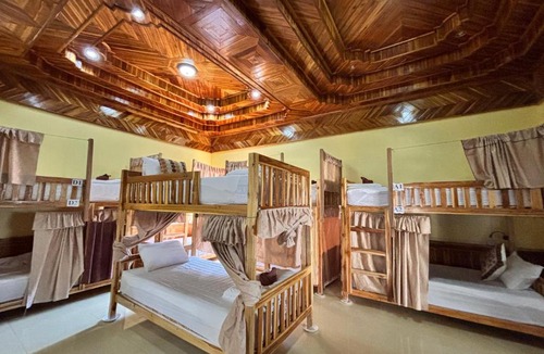 Nong Khiaw Hostel | Haven Backpackers Hostel & Tours