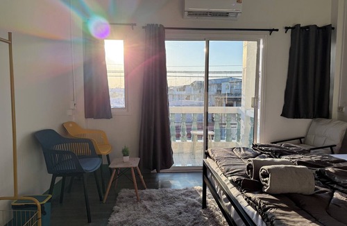 Nai Muang Hostel | Hee Pee hostel