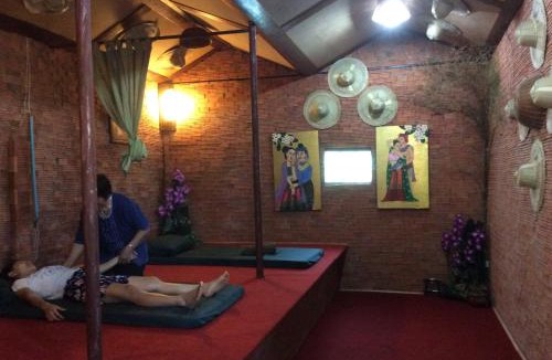 Sila Resort | Himawari Restaurant & Cottage