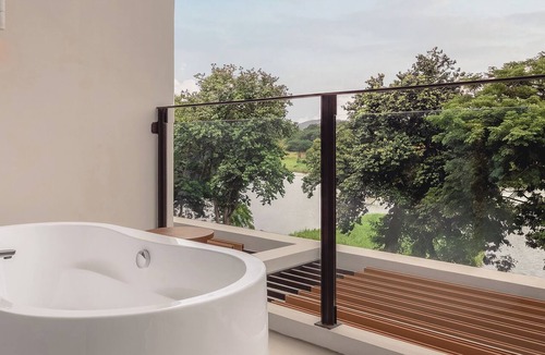 Kanchanaburi Hotel | Hykyo River Kwai Hotel