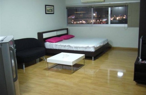 Ban Mai Hotel | IMPACT Don Mueang Bangkok Guest House