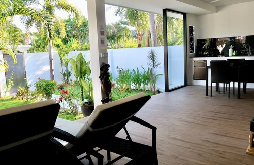 Rawai Hotel | Jasmine Village