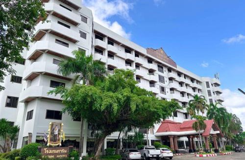 Mak Khaeng Hotel | Karin Hotel