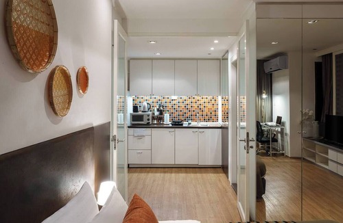 Nana Apartment | King Bed, Park, BTS 5min | Free Parking, Fast WiFi