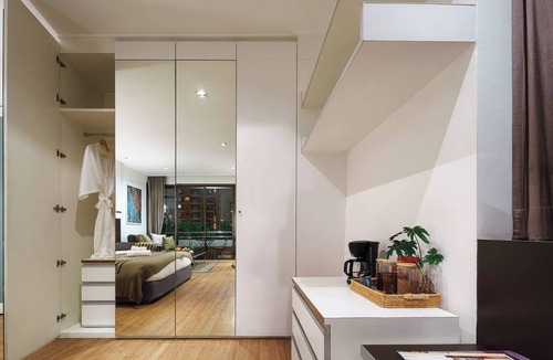 Nana Apartment | King Bed, Park, BTS 5min | Free Parking, Fast WiFi