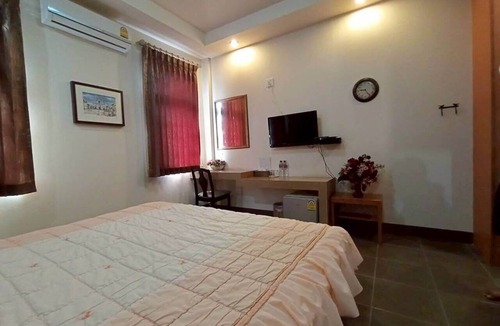 Phetchaburi Hotel | Kireeya Villa
